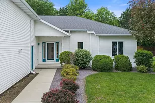 809 Hanksfield Pl, Prairie Du Sac, WI 53578 - Photo 5