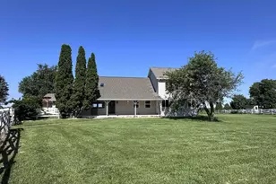 1626 S County Road C, Darien, WI 53114 - Photo 5