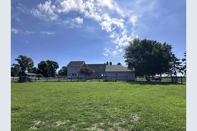 1626 S County Road C, Darien, WI 53114 - Photo 47