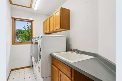 6443 Hickory Lane, Waunakee, WI 53597 - Photo 37