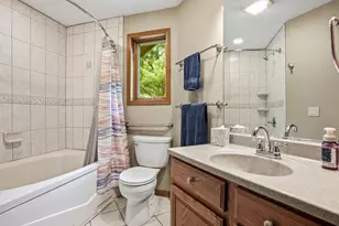 E9340 E Bay Ln, Wisconsin Dells, WI 53965 - Photo 29