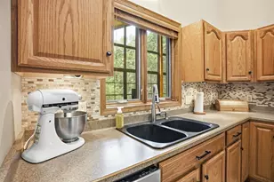 E9340 E Bay Ln, Wisconsin Dells, WI 53965 - Photo 21