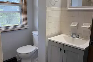 404 N Brooklyn Ave, Elroy, WI 53929 - Photo 17