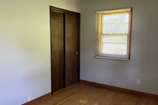 404 N Brooklyn Ave, Elroy, WI 53929 - Photo 13
