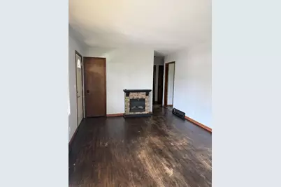 404 N Brooklyn Avenue, Elroy, WI 53929 - Photo 5