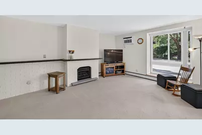 6245 Charing Cross Lane #B, Middleton, WI 53562 - Photo 3