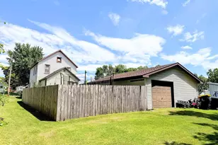 211 S Prairie St, Prairie Du Chien, WI 53821 - Photo 37