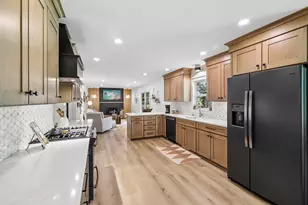 3489 Dell Dr, Madison, WI 53718 - Photo 17