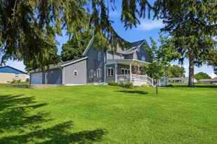 221 S Randolph St, Cuba City,  53807 - Photo 25