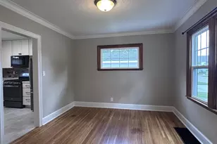 1221 Grace St, Janesville, WI 53545 - Photo 7