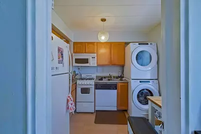 37 Sherman Terrace #3, Madison, WI 53704 - Photo 9