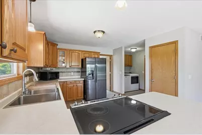 592 Abey Drive, Janesville, WI 53536 - Photo 15