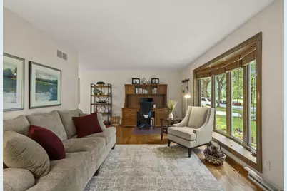 125 Coach House Drive, Madison, WI 53714 - Photo 3
