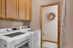 972 Stonehaven Dr, Sun Prairie, WI 53590 - Photo 13