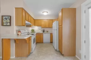 2104 Post Rd, Madison, WI 53713 - Photo 11