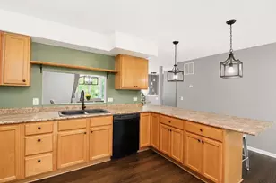 724 Crist Rd, Beloit, WI 53511 - Photo 5