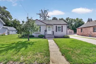 1129 Johnson St, Beloit, WI 53511 - Photo 3