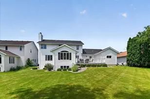 1107 Westminster Ct, Waunakee, WI 53597 - Photo 9