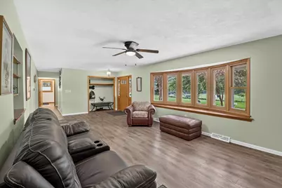 726 Rockshire Drive, Janesville, WI 53546 - Photo 9