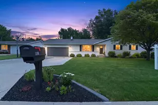 861 Blaser Ct, Sun Prairie, WI 53590 - Photo 1