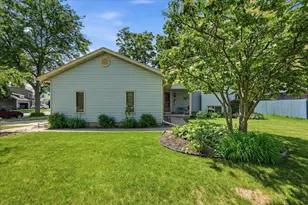 699 Robin Dr, Sun Prairie, WI 53590 - Photo 35