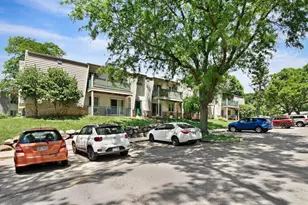 2410 Independence Ln, Madison, WI 53704 - Photo 3