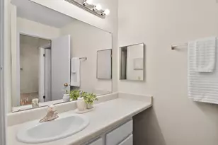 2410 Independence Ln, Madison, WI 53704 - Photo 25