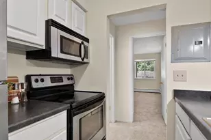 2410 Independence Ln, Madison, WI 53704 - Photo 13