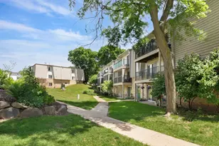 2410 Independence Ln, Madison, WI 53704 - Photo 27
