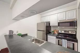 2410 Independence Ln, Madison, WI 53704 - Photo 15