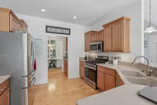 913 Countryside Crossing, Waunakee, WI 53597 - Photo 11