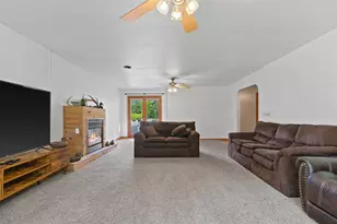 325 Short Sword Ct, Nekoosa, WI 54457 - Photo 5