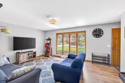 3021 Dorchester Way, Madison, WI 53719 - Photo 7
