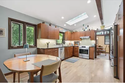 3990 Plymouth Circle, Madison, WI 53705 - Photo 11