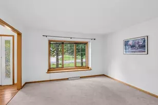 3018 Bosshard Dr, Fitchburg, WI 53711 - Photo 7