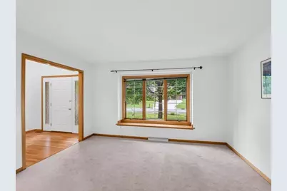 3018 Bosshard Drive, Fitchburg, WI 53711 - Photo 9
