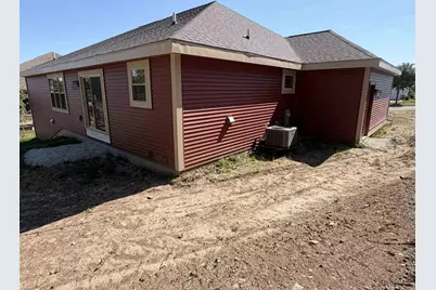 3 Savannah Parkway, Deerfield, WI 53531 - Photo 7