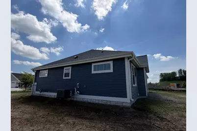 171 Savannah Parkway, Deerfield, WI 53531 - Photo 5