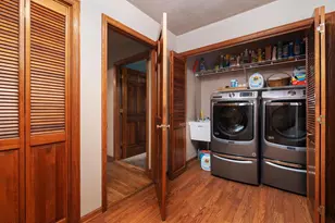 22 Stacy Ln, Madison, WI 53716 - Photo 19