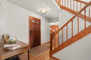 22 Stacy Ln, Madison, WI 53716 - Photo 7