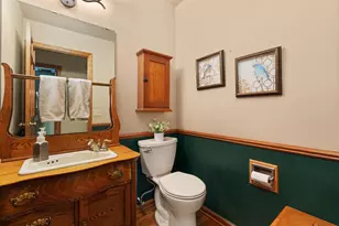 22 Stacy Ln, Madison, WI 53716 - Photo 17