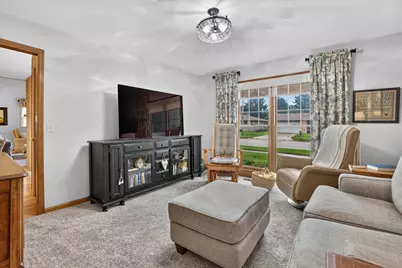 2502 Bradford Avenue, Janesville, WI 53545 - Photo 5