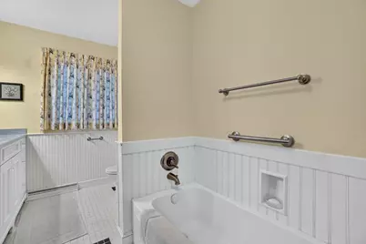 2502 Bradford Avenue, Janesville, WI 53545 - Photo 21