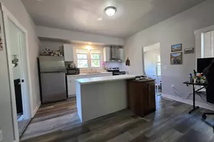 607 S Miller St, Oxford, WI 53952 - Photo 3