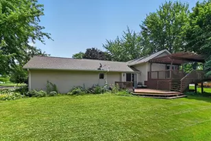 903 Crysta Trail, Cottage Grove, WI 53527 - Photo 7
