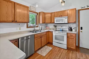 903 Crysta Trail, Cottage Grove, WI 53527 - Photo 15