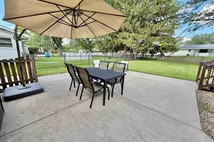 744 Sussex Dr, Janesville, WI 53546 - Photo 27
