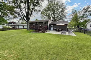 744 Sussex Dr, Janesville, WI 53546 - Photo 25