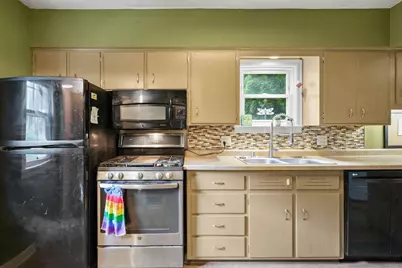 3601 Larson Court, Madison, WI 53714 - Photo 13