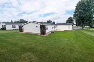 3121 Spruce St, Holmen, WI 54636 - Photo 23